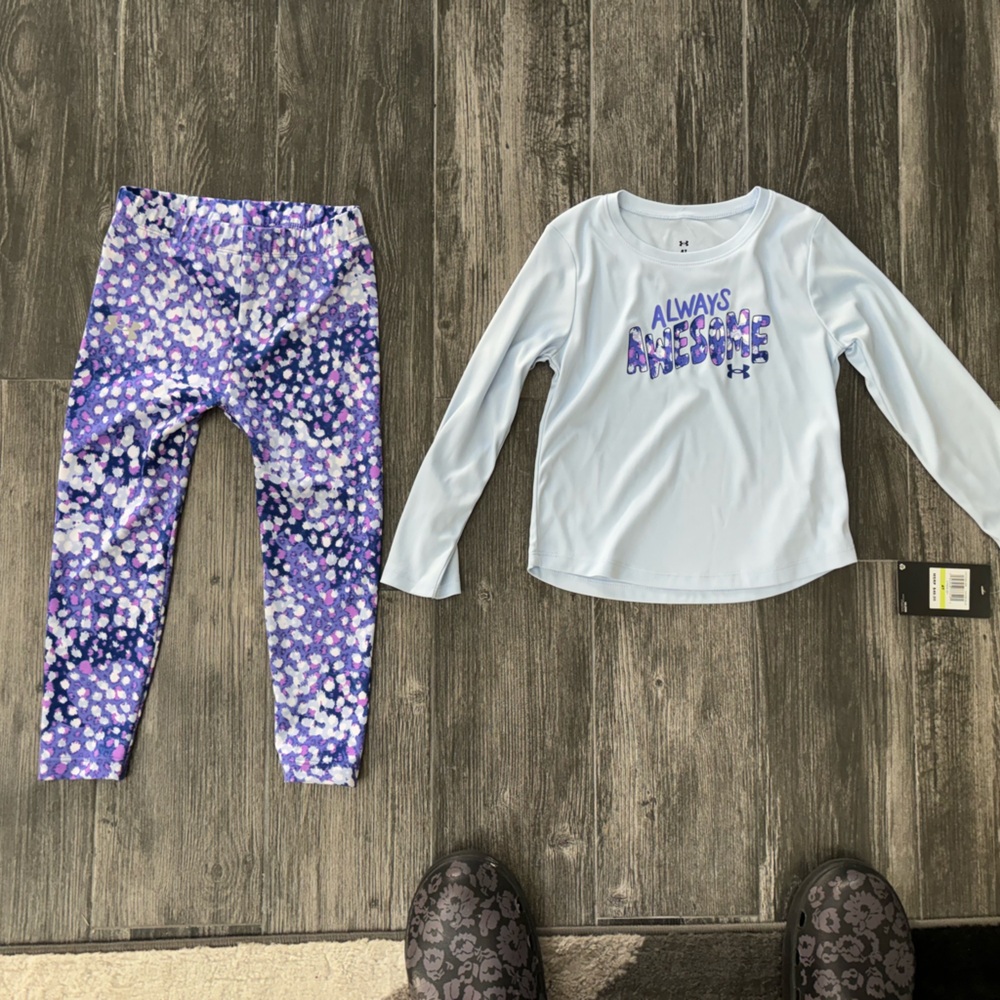 Brand new under armor 4T girls outfit